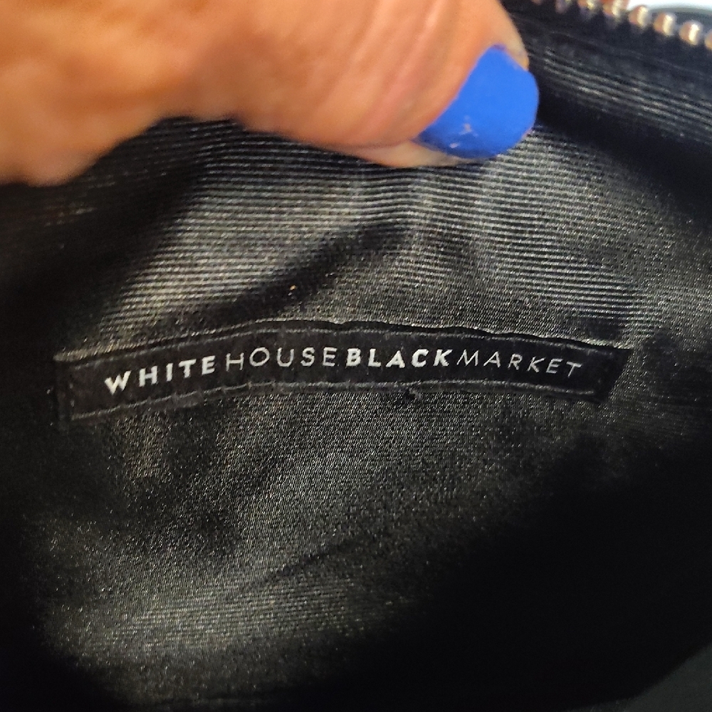 Elegant Black and Silver Crossbody Bag - Picture 5 of 7